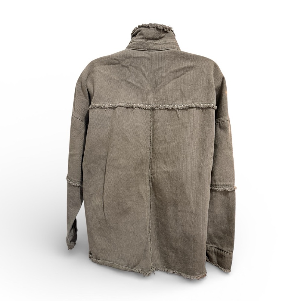 Veveret by Buckle Button-Up Khaki Shacket - Picture 2 of 4